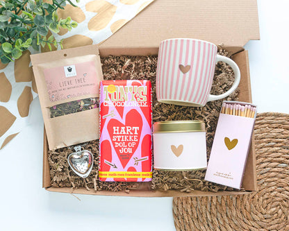 Cadeaupakket Warm Theemoment Deluxe met mok, kaars, thee en Tony’s chocolade