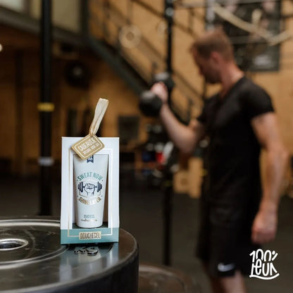 douchegel voor de sporter met de tekst sweat now