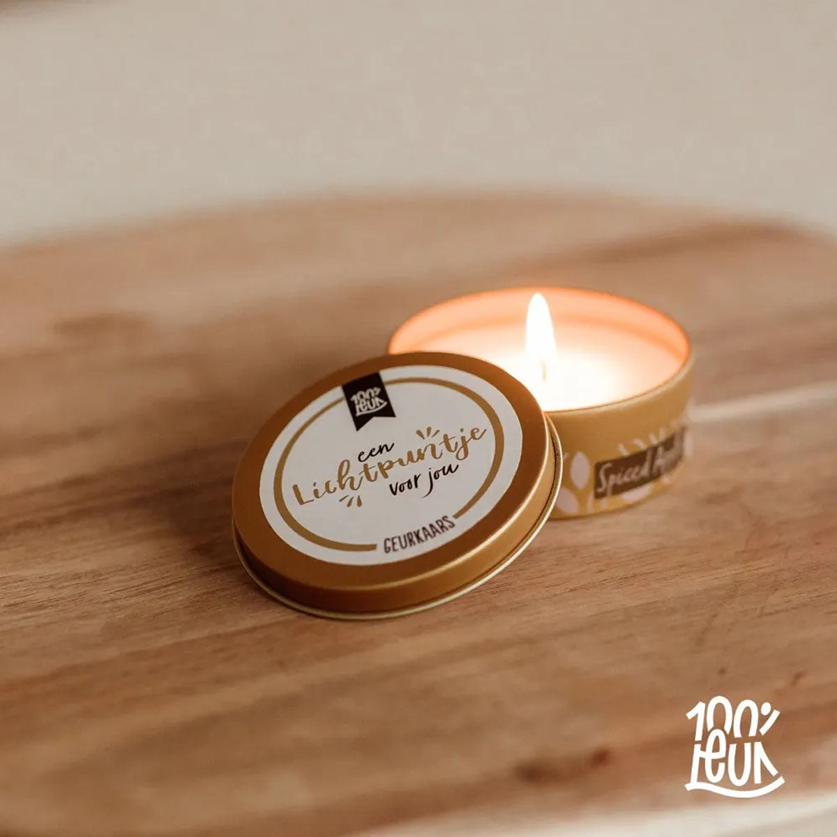 geurkaars in gouden blikje met de tekst een lichtpuntje voor jou