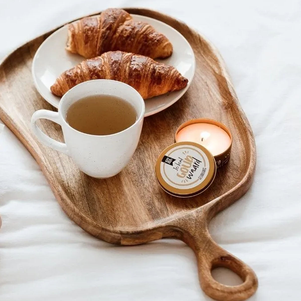 geurkaars in gouden blikje met de tekst je bent goud waard