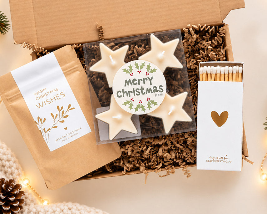 Kerstcadeau voor haar door de brievenbus met Warm Christmas Wishes badzout en kerstkaarsjes
