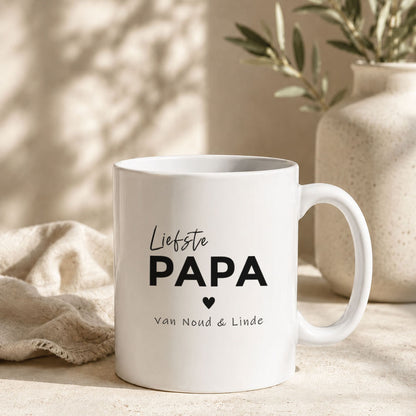 Gepersonaliseerde mok met liefste papa opdruk en de namen van de kinderen eronder