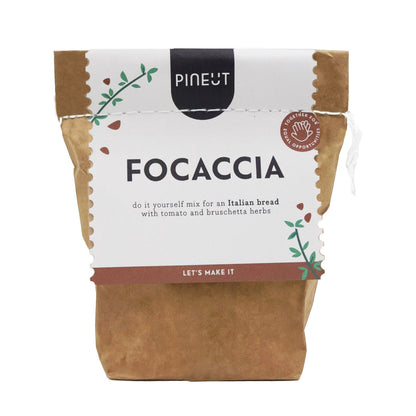 Pineut borrelbrood focaccia bakmix in stijlvolle papieren zak om cadeau te geven