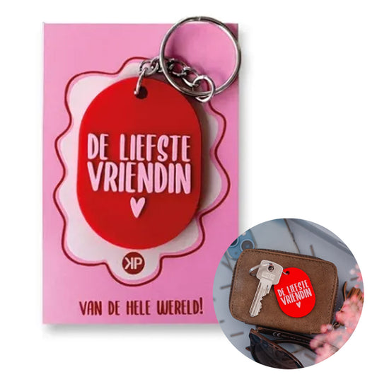 sleutelhanger met de tekst de liefste vriendin. klein cadeautje voor vriendin
